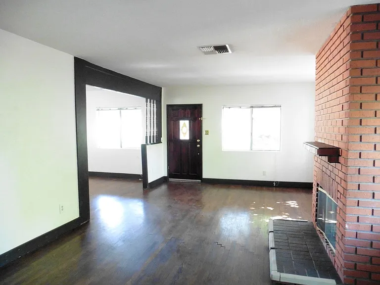 5723 Stansbury Ave #1 — Photo 25