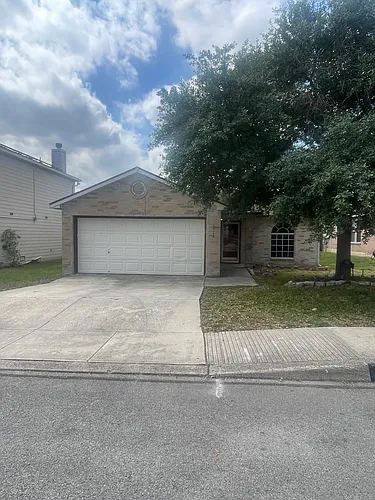 3914 Azalea Breeze Photo 1