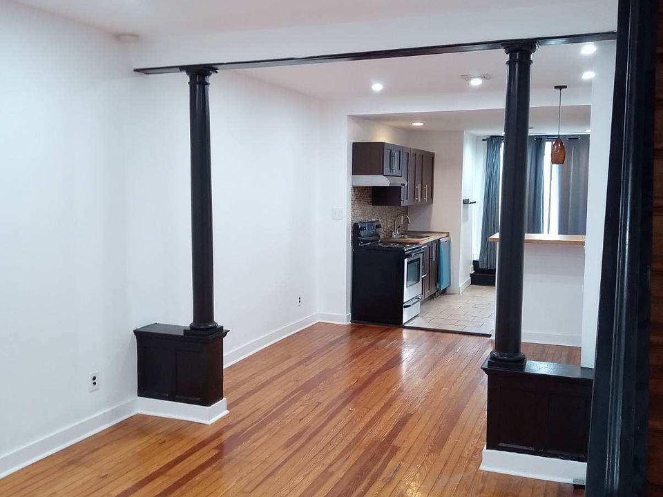 1st image of 424 W Girard Ave #2