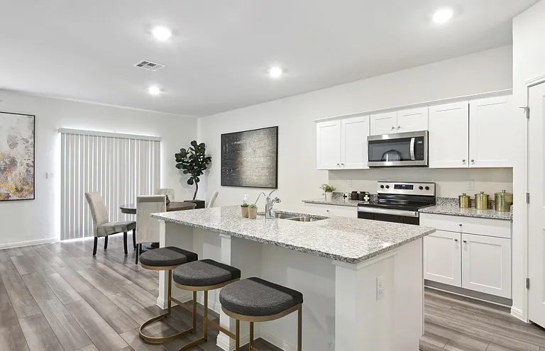 Beacon at Presidential Heights Rental Homes — Photo 7
