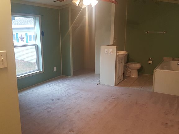 3rd image of 80 Briwood Cir