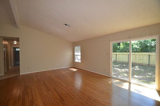 4th image of 56 Fallshire Dr