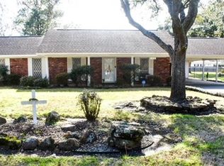 1219 N 17th St, Nederland, TX 77627