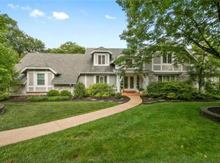 1826 Armstead Dr, Saint Louis, MO 63131