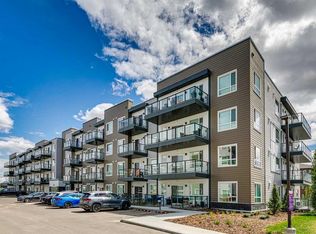 33 S Carringham Gate NW #3204, Calgary, AB T3P 2H6