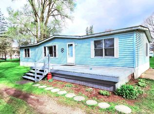 9312 Saint Brendon Rd, Pinckney, MI 48169