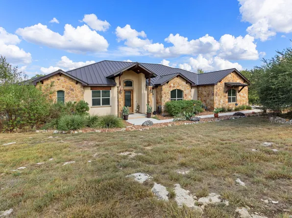 611 Shady Hollow, New Braunfels, TX 78132