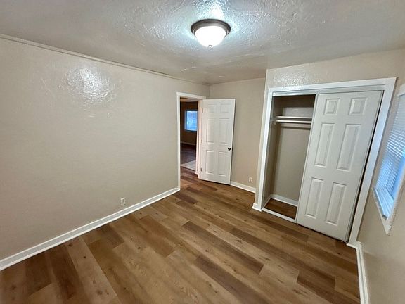 3rd image of 1537 Truman St #1537