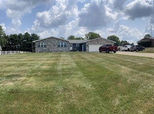 8930 Fredericksburg Rd, Fredericksburg, OH 44627