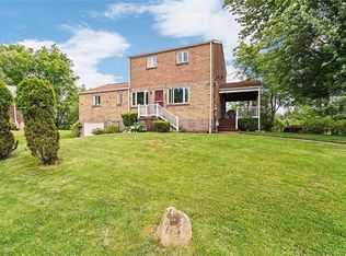 202 Anderson Pl, Glenshaw, PA 15116