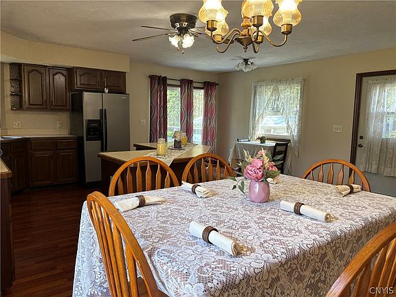 5th image of 6994 Cove Rd