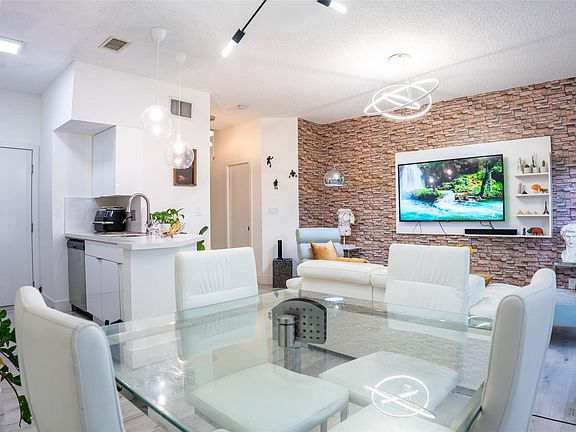 3rd image of 361 SW 95th Terrace #361