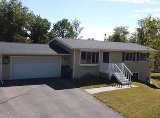 6648 Spruce Dr, Cannon Falls, MN 55009