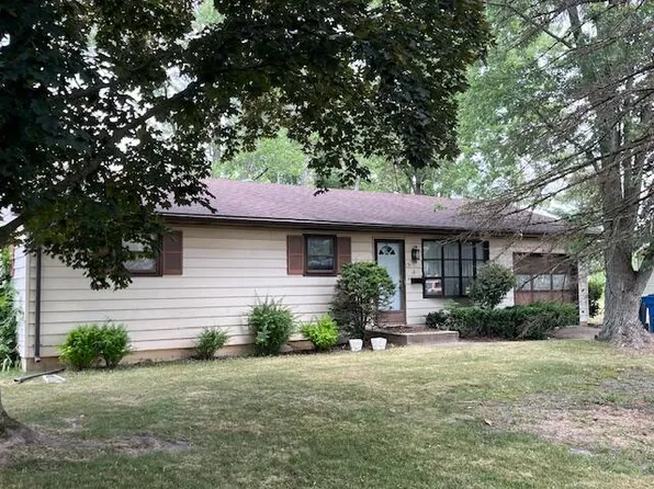 540 Northwood Dr, Lowell, IN 46356