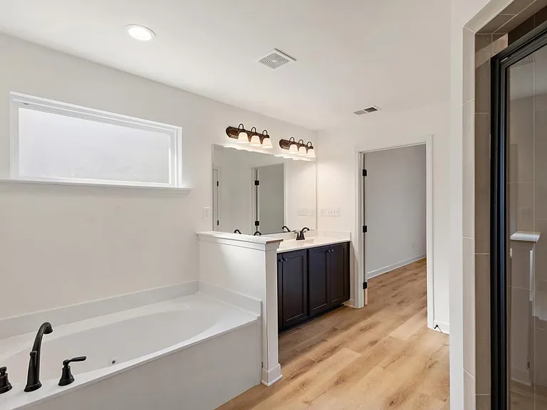 6275 Clover Ct — Photo 12