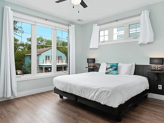 4th image of 914 E Front St #8