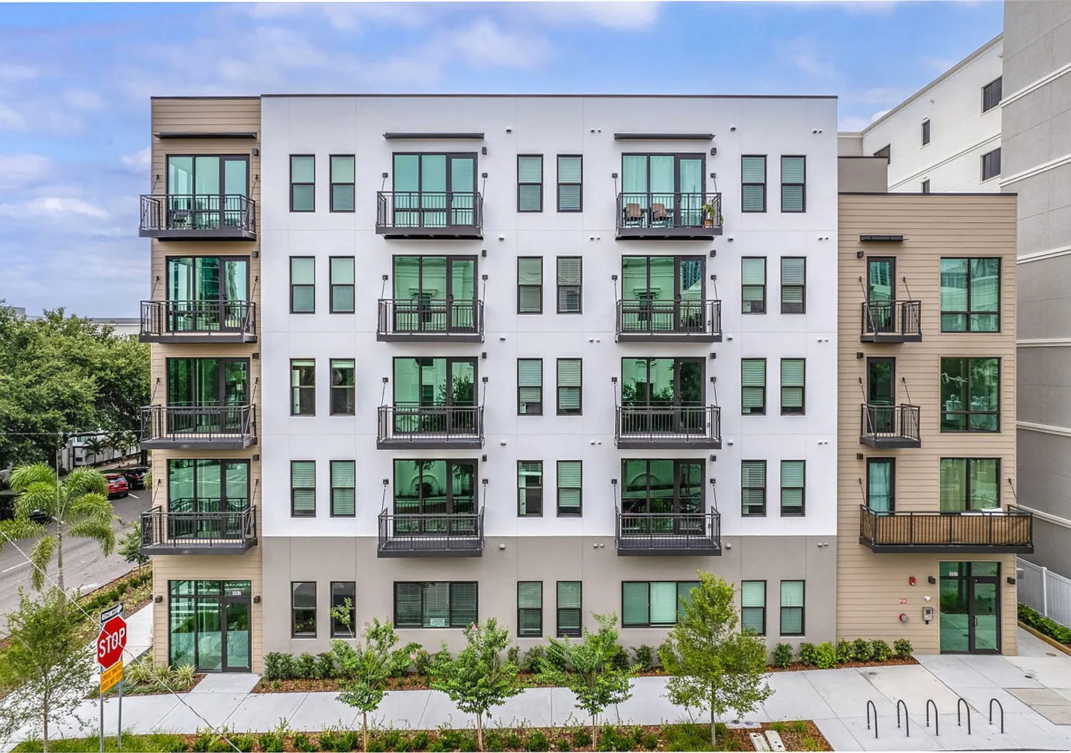 357 South — Photo 1