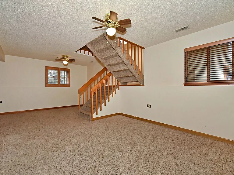 3729 Thundercloud Dr — Photo 19