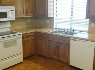 12614 W 110th Ter, Overland Park, KS 66210