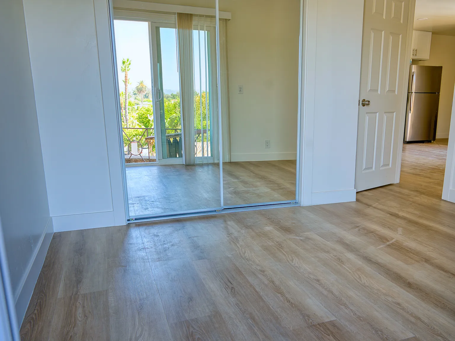 2 bed, 985 sqft, $3,150 — Photo 3