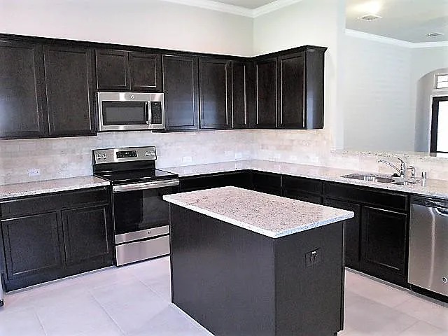 159 Blair Dr — Photo 6