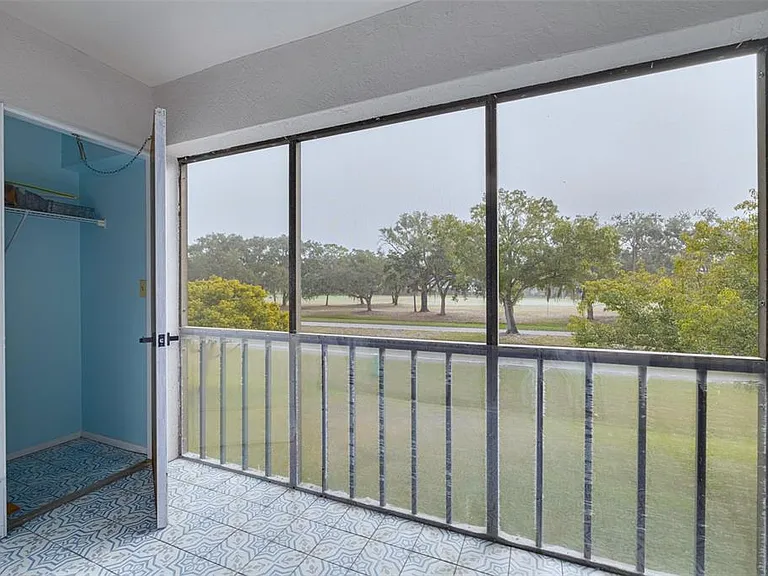 218 Caryl Way — Photo 25
