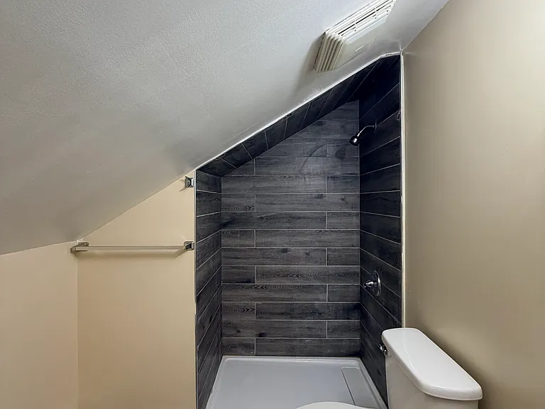133 Hobart St #2 — Photo 18