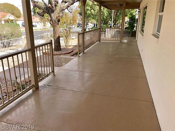 4th image of 1606 Chapman Dr