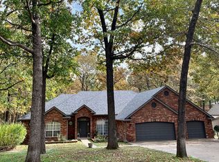 1661 Dilar Dr, Grove, OK 74344