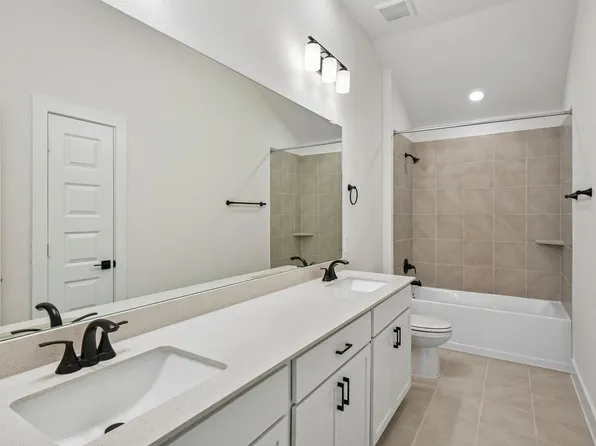 17767 Mill Manor Dr, Montgomery, TX 77316