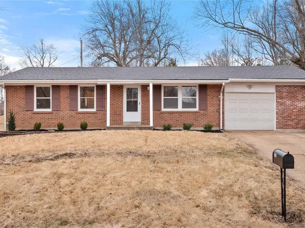 1575 Hudson Rd, Saint Louis, MO 63136