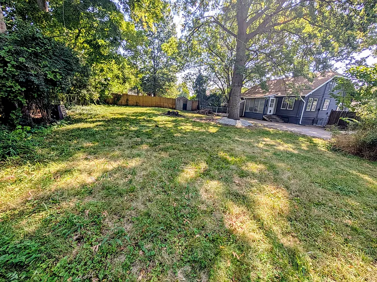 2410 W 42nd Ave — Photo 20