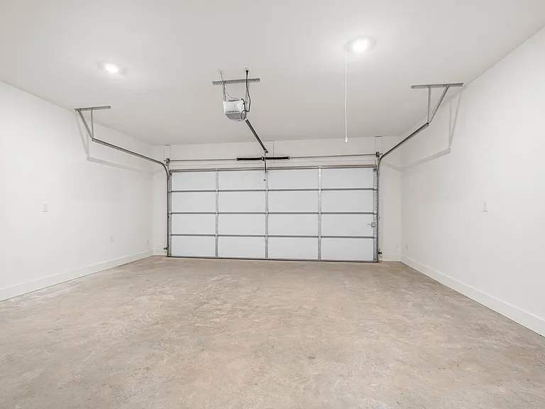 6808 Fir St — Photo 42