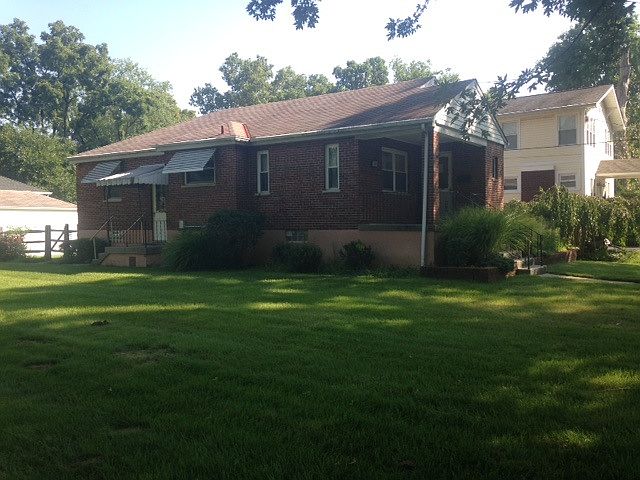 1st image of 102 E Charlotte Ave
