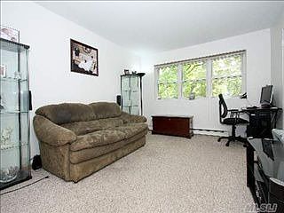 4th image of 100 Connetquot Ave APT 36