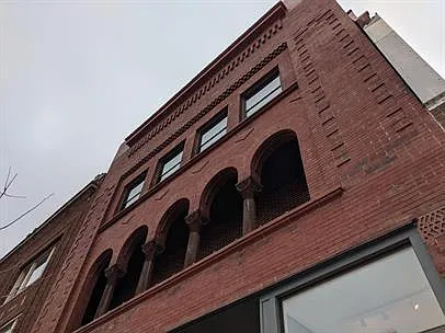 48 Park Ave W #48