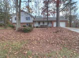 809 Pine Needle Rd, Hampton, GA 30228