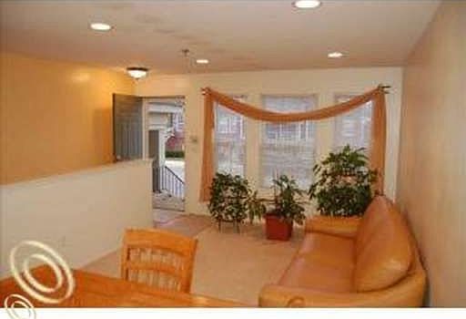 4th image of 23357 Grayson Dr #1