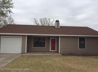 1921 Colgate Dr, Perryton, TX 79070