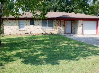 740 S Andrews Ave, Sherman, TX 75090