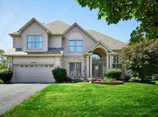 26300 W Chatham Dr, Plainfield, IL 60585