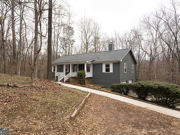 2nd image of 120 Deer Ridge Trl