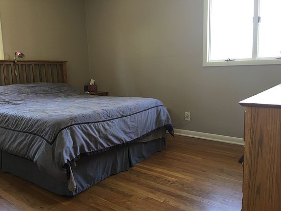 1st bedroom