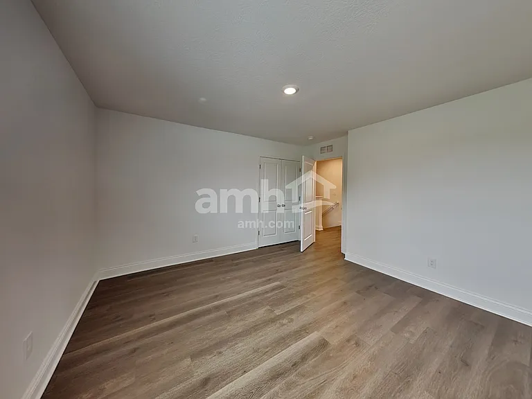 1072 Broyles Xing — Photo 20