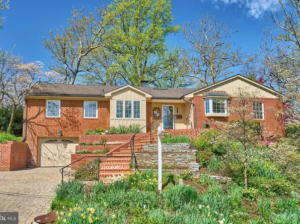 6208 Arkendale Rd, Alexandria, VA 22307