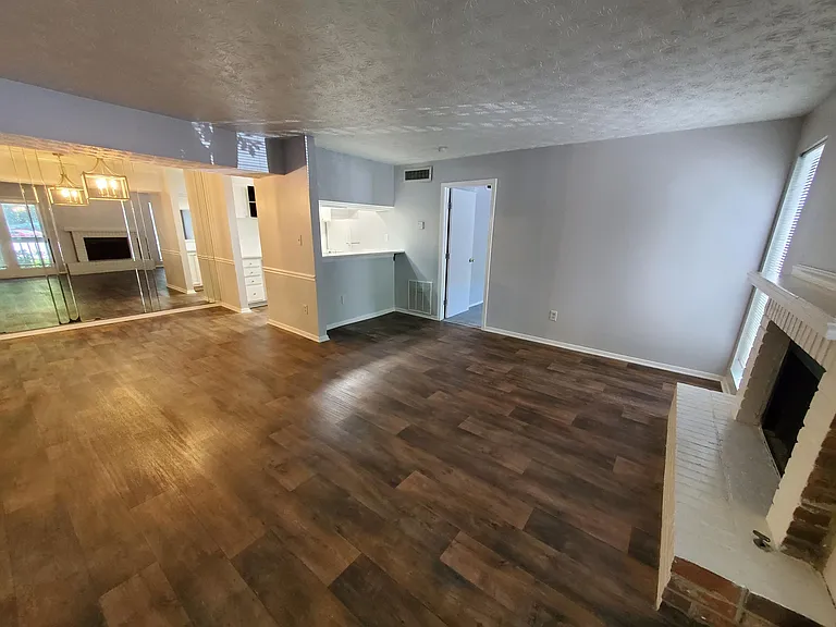 103 Tuxworth Cir — Photo 24