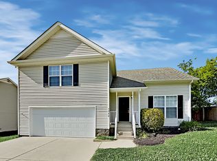 1730 Luton Dr, La Vergne, TN 37086