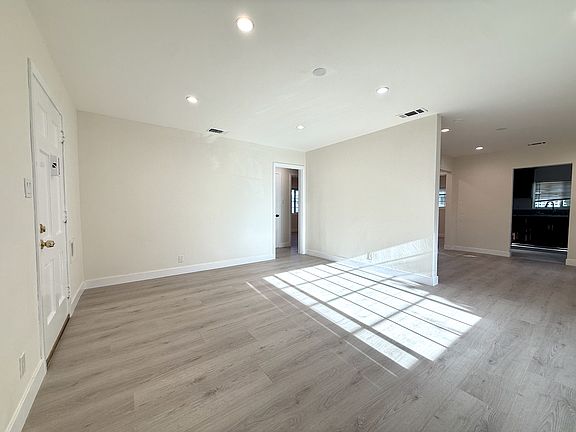 2nd image of 1004 S Bruce Ln