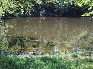 475 Brooklyn Trl, Pilot Mountain, NC 27041