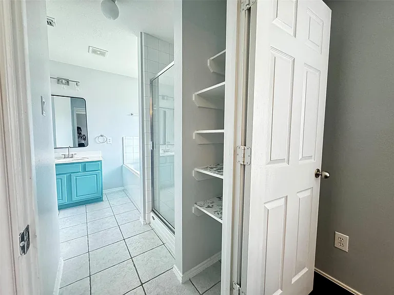 9735 Beckwood Post Dr — Photo 16